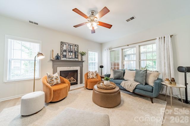 13405 Honeytree Lane, Pineville, NC 28134