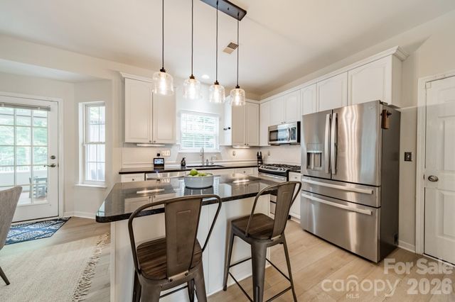 13405 Honeytree Lane, Pineville, NC 28134