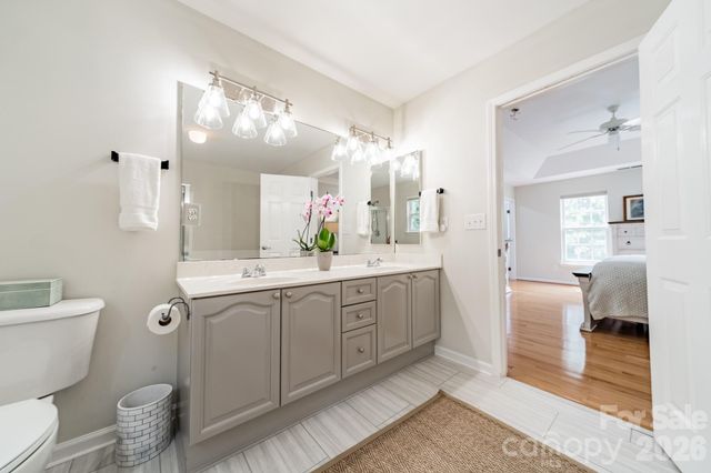 13405 Honeytree Lane, Pineville, NC 28134
