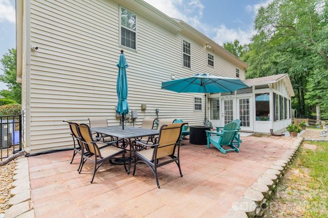 13405 Honeytree Lane, Pineville, NC 28134