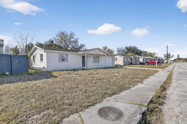 3548 BLOSSOM LAKE DRIVE, Holiday, FL 34691