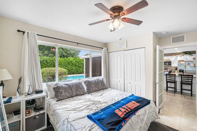 301 Se 10th Court, Deerfield Beach, FL 33441