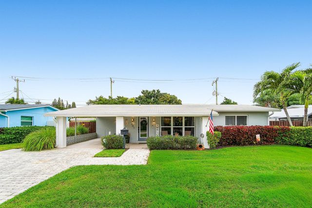 301 Se 10th Court, Deerfield Beach, FL 33441