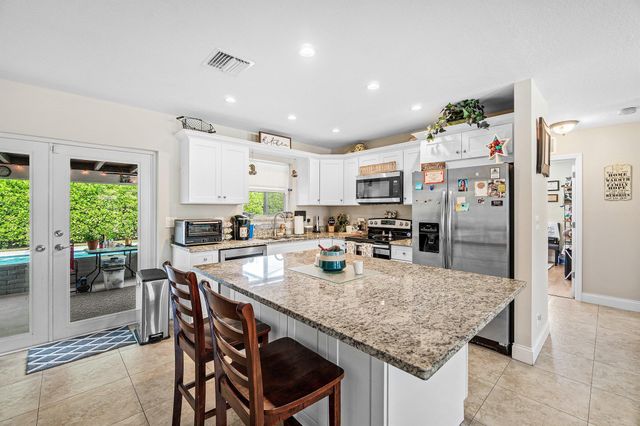 301 Se 10th Court, Deerfield Beach, FL 33441