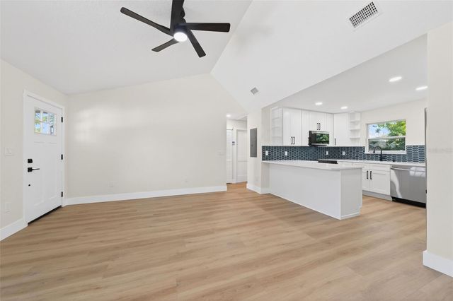 5406 11TH AVENUE S, Gulfport, FL 33707