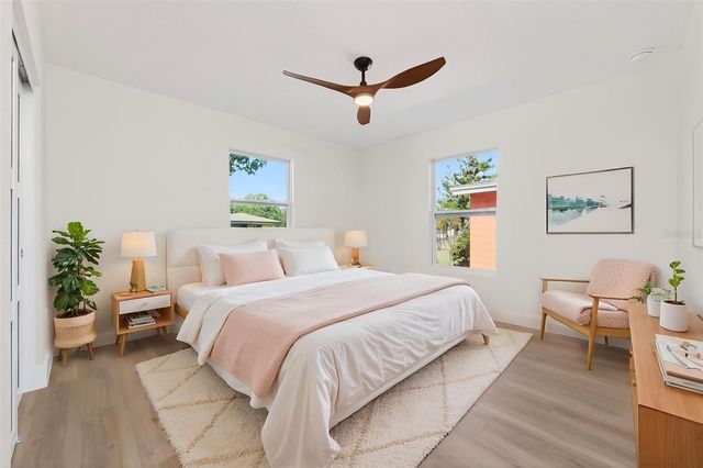 5406 11TH AVENUE S, Gulfport, FL 33707