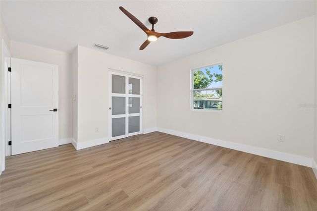 5406 11TH AVENUE S, Gulfport, FL 33707