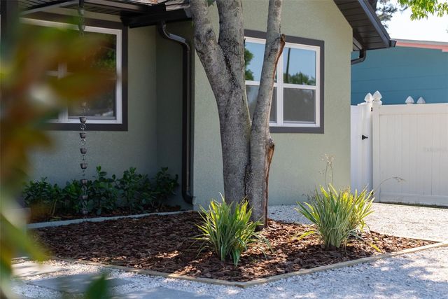 5406 11TH AVENUE S, Gulfport, FL 33707