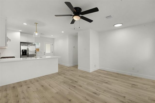 6403 Illinois Street B, Houston, TX 77021