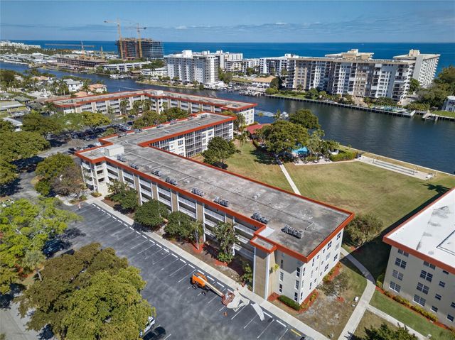 3150 NE 48th Court 414, Lighthouse Point, FL 33064