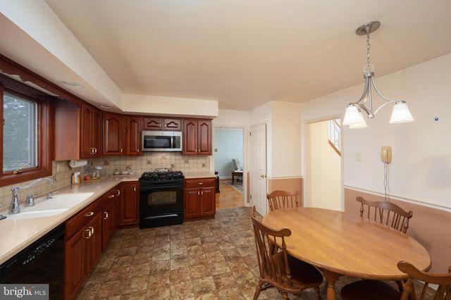 1557 TRALEE DR, Dresher, PA 19025