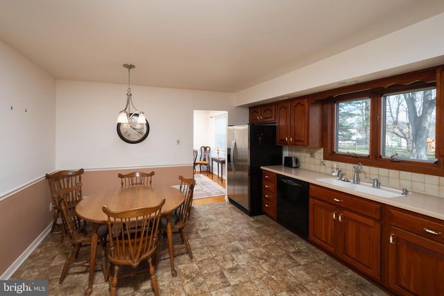 1557 TRALEE DR, Dresher, PA 19025
