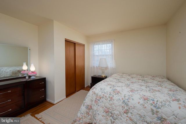1557 TRALEE DR, Dresher, PA 19025