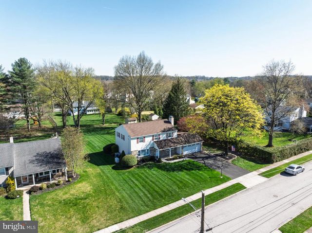 1557 TRALEE DR, Dresher, PA 19025