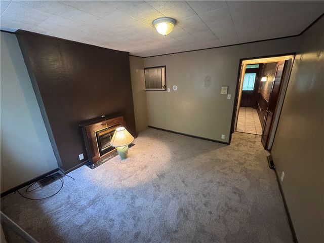 787 Guys Run Rd, Harmar, PA 15238