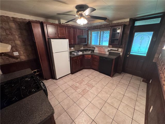 787 Guys Run Rd, Harmar, PA 15238
