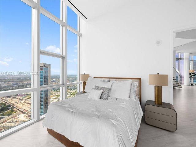 851 NE 1st Avenue PH 5500, Miami, FL 33132