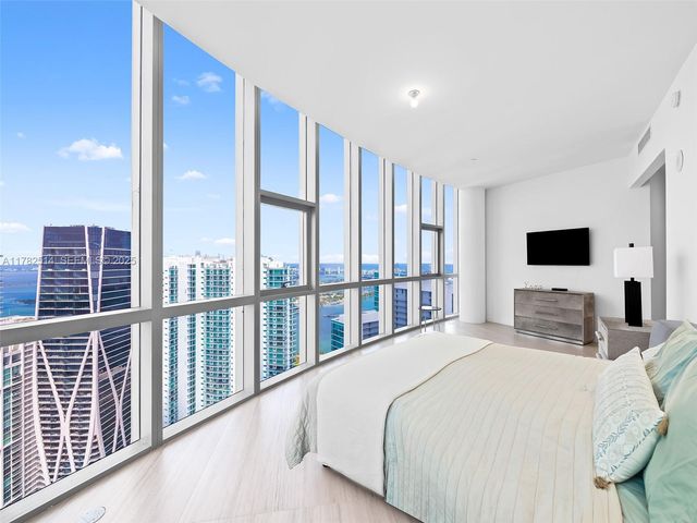 851 NE 1st Avenue PH 5500, Miami, FL 33132