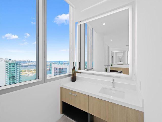 851 NE 1st Avenue PH 5500, Miami, FL 33132