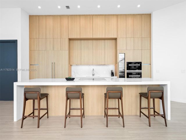851 NE 1st Avenue PH 5500, Miami, FL 33132