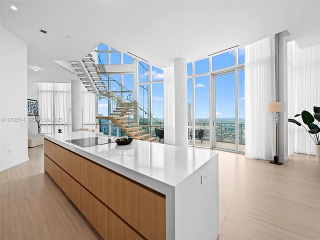 851 NE 1st Avenue PH 5500, Miami, FL 33132