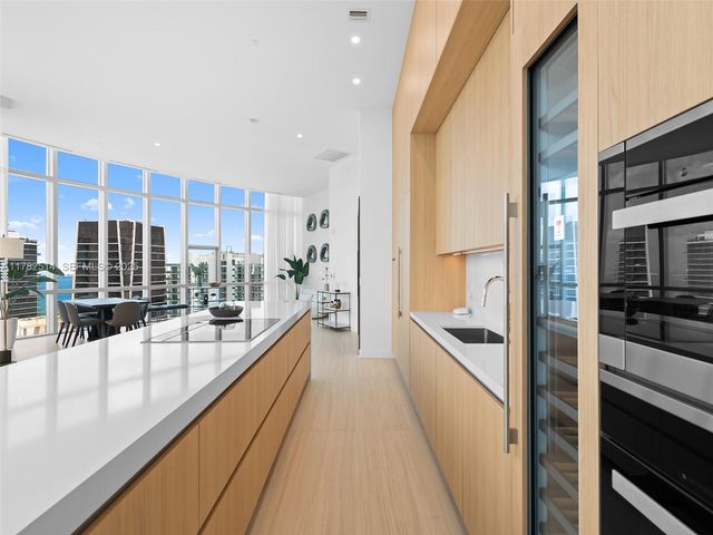 851 NE 1st Avenue PH 5500, Miami, FL 33132
