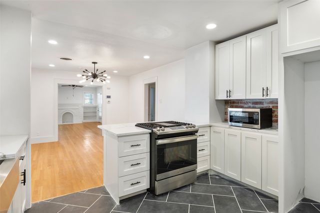 2438 Emmett Street, Dallas, TX 75211