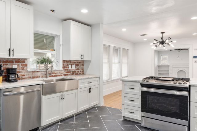 2438 Emmett Street, Dallas, TX 75211