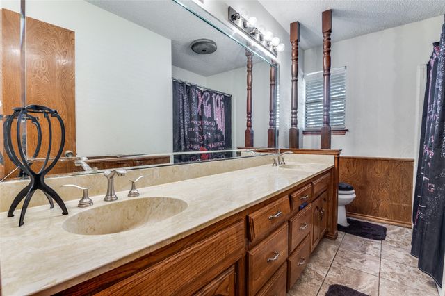 322 Meadowlark Lane, Duncanville, TX 75137