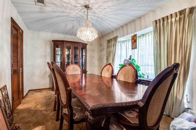 322 Meadowlark Lane, Duncanville, TX 75137