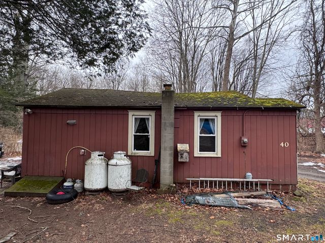 40 Flood Bridge Road, Southbury, CT 06488