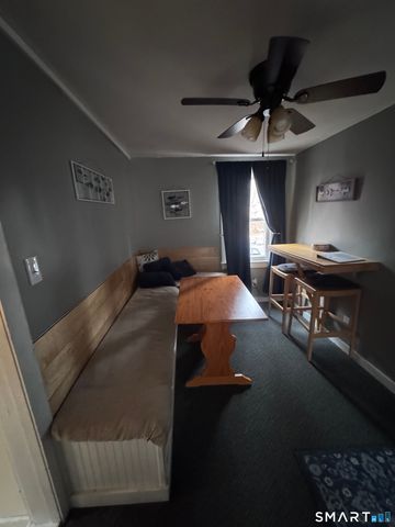 40 Flood Bridge Road, Southbury, CT 06488