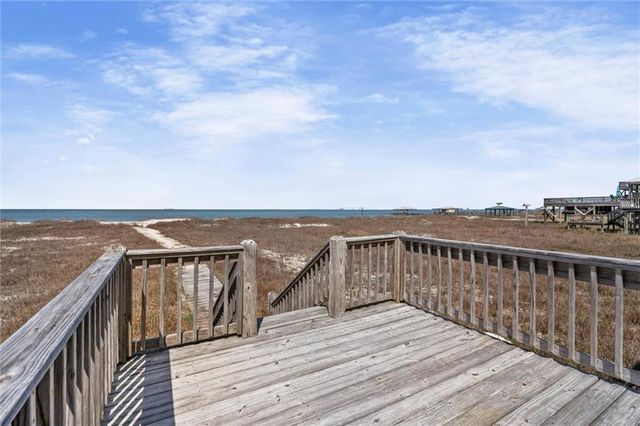 2426 Bienville Boulevard, Dauphin Island, AL 36528