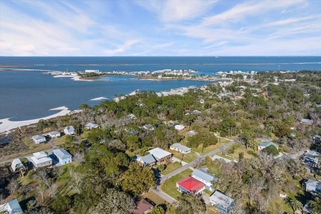 1224 Cadillac Avenue, Dauphin Island, AL 36528