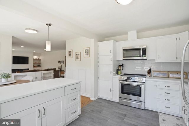 5211 FLANDERS AVE, Kensington, MD 20895