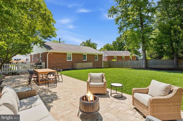 5211 FLANDERS AVE, Kensington, MD 20895