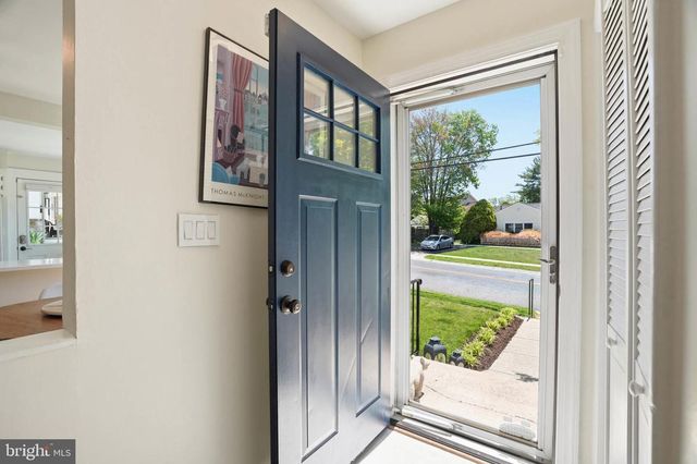 5211 FLANDERS AVE, Kensington, MD 20895
