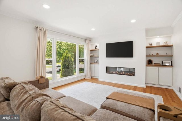 5211 FLANDERS AVE, Kensington, MD 20895