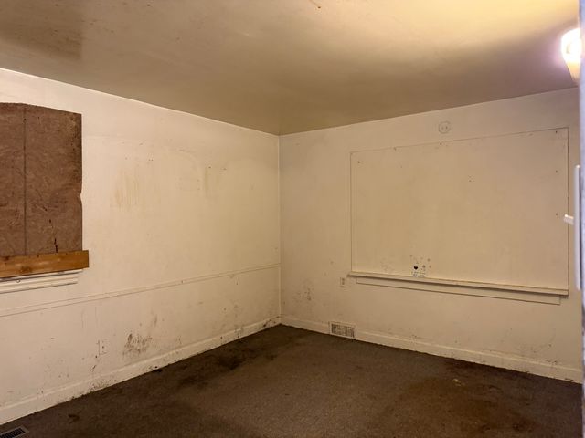 3207 Kishwaukee Street, Rockford, IL 61109