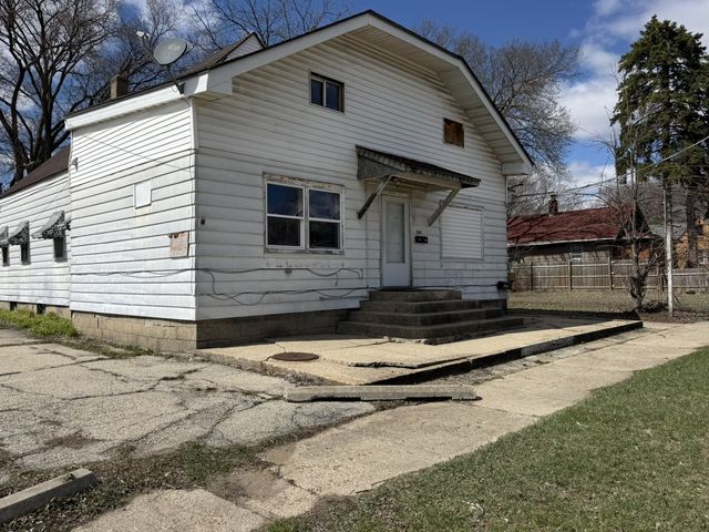 3207 Kishwaukee Street, Rockford, IL 61109