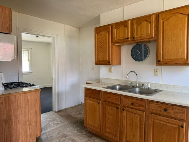 3207 Kishwaukee Street, Rockford, IL 61109