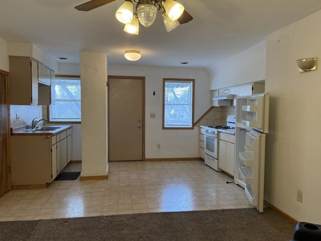 3207 Kishwaukee Street, Rockford, IL 61109