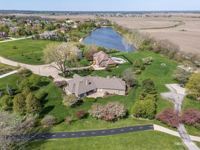5525 Bluestem Court, Oswego, IL 60543
