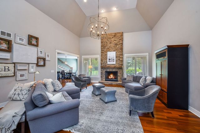 5525 Bluestem Court, Oswego, IL 60543