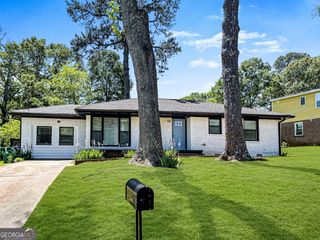 2597 Glenvalley Drive, Decatur, GA 30032