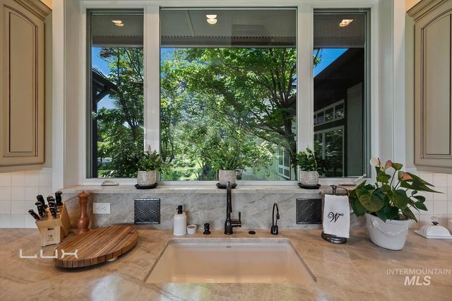 7351 West Ledgerwood Lane, Meridian, ID 83646
