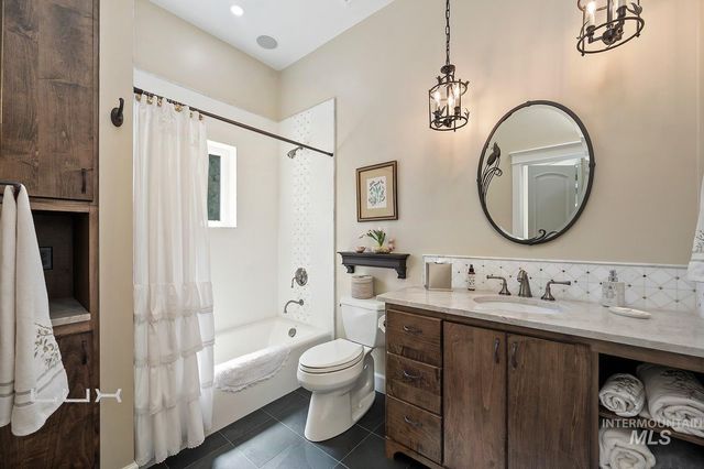 7351 West Ledgerwood Lane, Meridian, ID 83646
