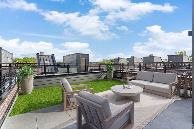 4230 W BELMONT Avenue, Chicago, IL 60641