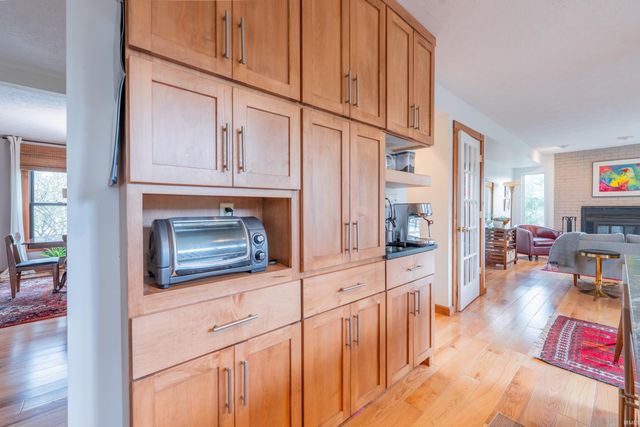 2750 E Buttonwood Drive, Bloomington, IN 47401