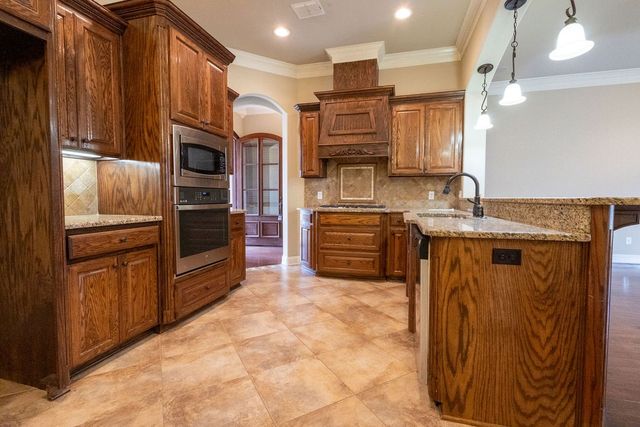 525 Tupelo Drive, Bossier City, LA 71111